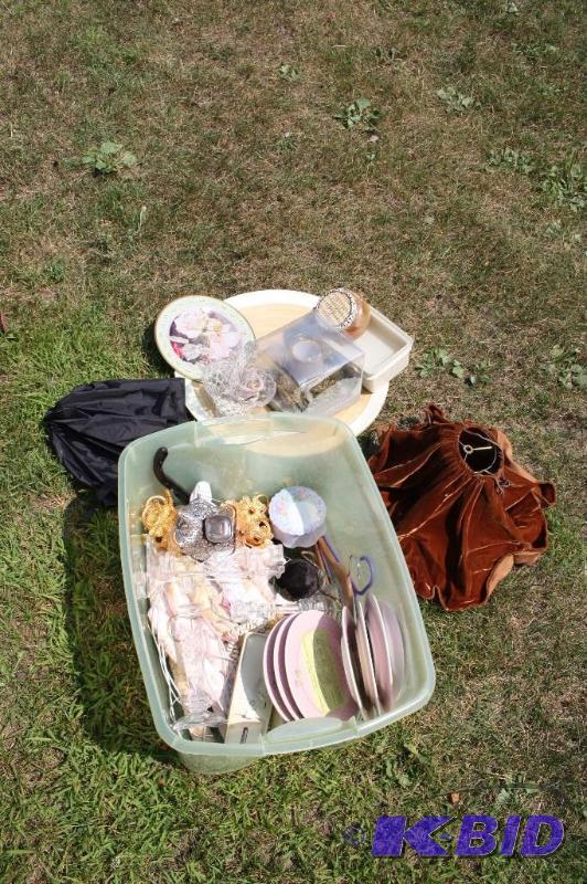 lot 135 image: Lot of various items including plates, candle...
