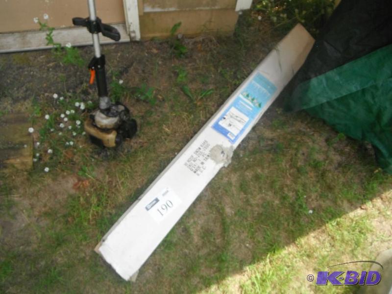 lot 190 image: 16 roof snow rake with 24" blade...