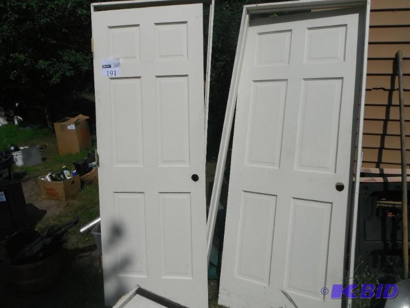 lot 191 image: Lot of (2) pine doors 30&quotx80"...
