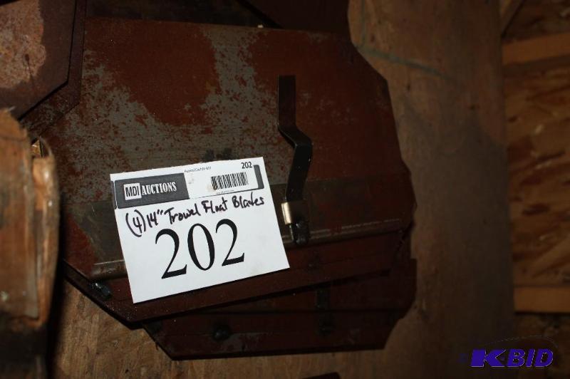 lot 202 image: Lot of (4) trowel float blades...