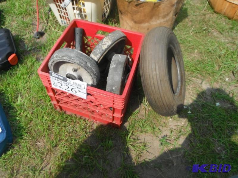 lot 226 image: Lot of (5) items including (3) rolling scaffo...