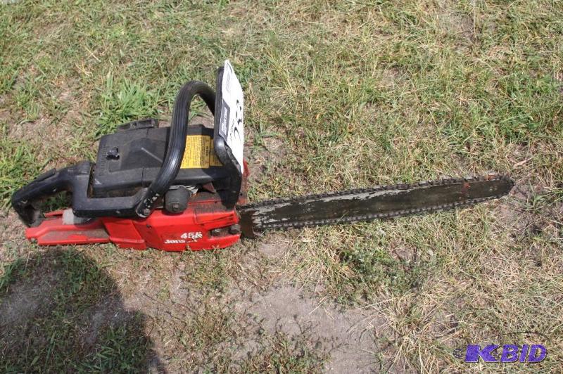 lot 253 image: Jonsered brand 455 chainsaw 18" blade...