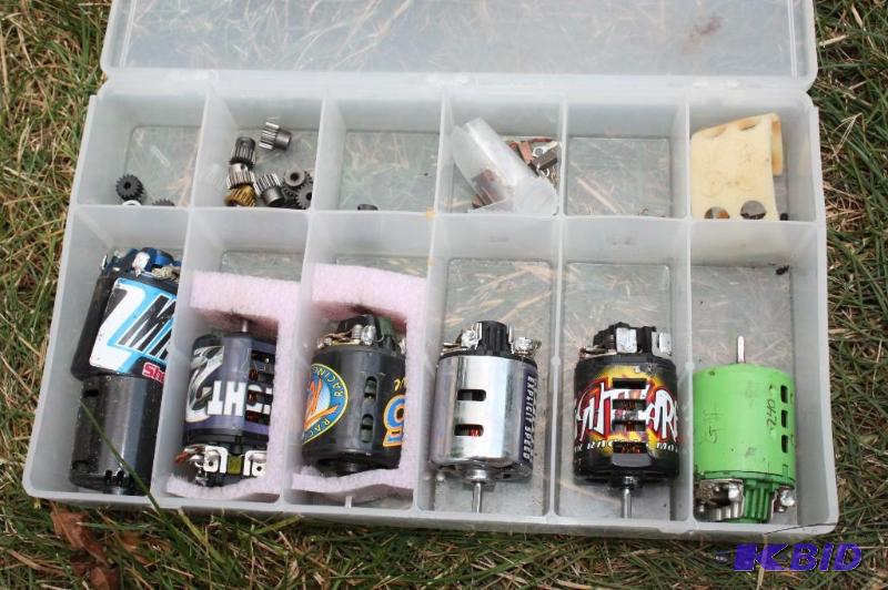 lot 271 image: Lot of (6) RC racing motors and some parts...