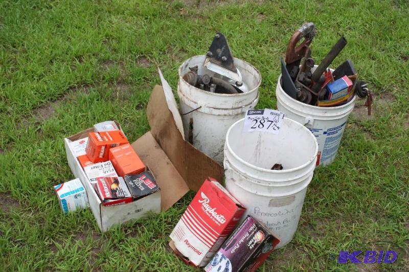 lot 287 image: Lot of (4) containers, (3) buckets and (1) bo...
