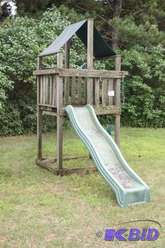 lot 288 image: Wooden play house with slide and swing&nbsp9...