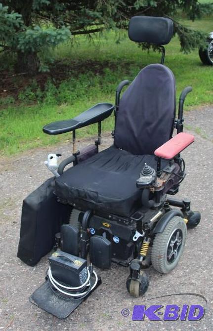 lot 4 image: Quantum 6000Z power chair&nbsp52&quotx28&qu...