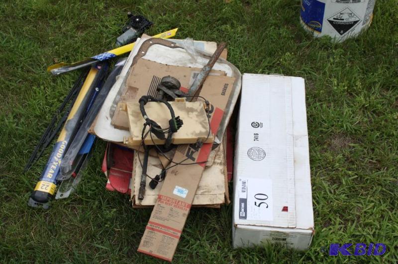 lot 50 image: Lot of various items including &nbspmiscella...