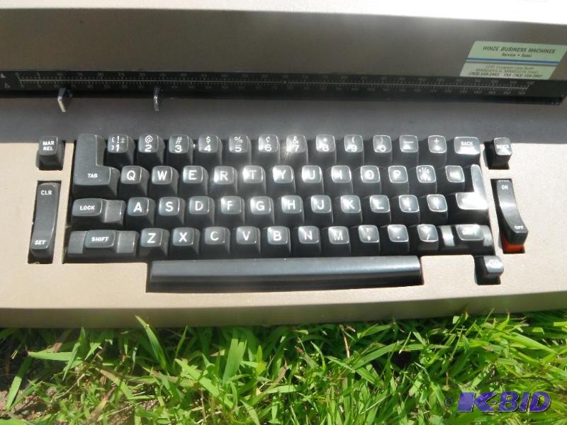 lot 98 image: IBM brand Correcting Selectric II typewriter...