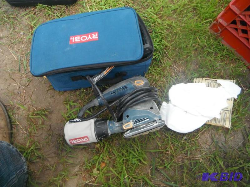 lot 99 image: Ryobi&nbspbrand power sander and case...