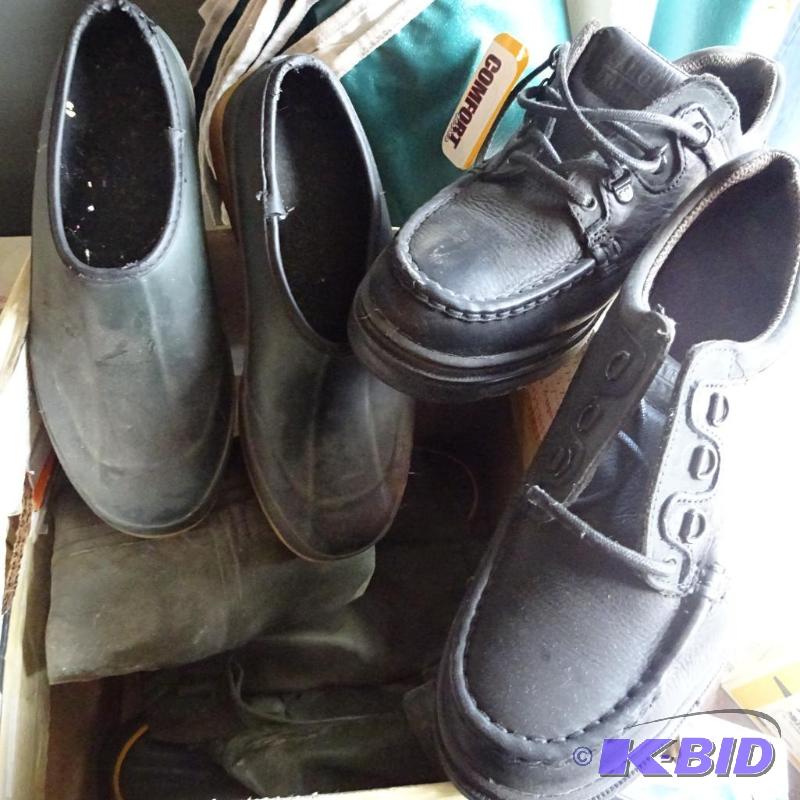 lot 118 image: Size 9 Shoes and Rubber Boots...