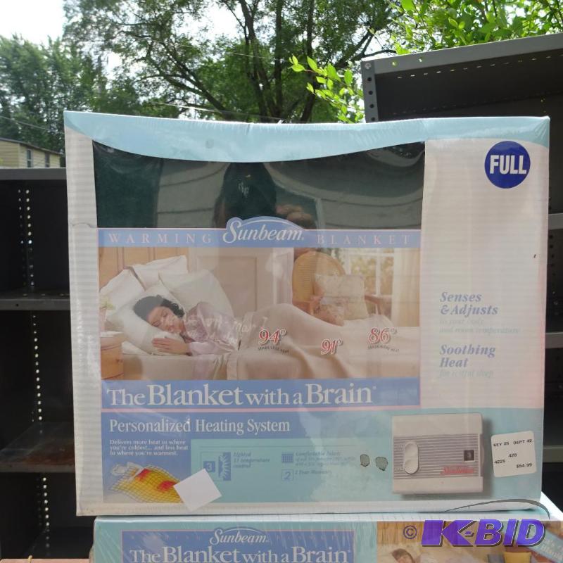 lot 141 image: Sunbeam Warming Blanket. New in Box. Full Siz...