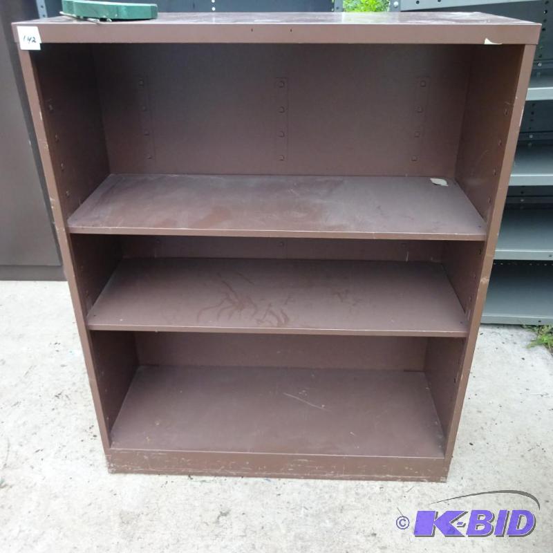 lot 142 image: Metal Shelf Unit 30 x 12 x 37...
