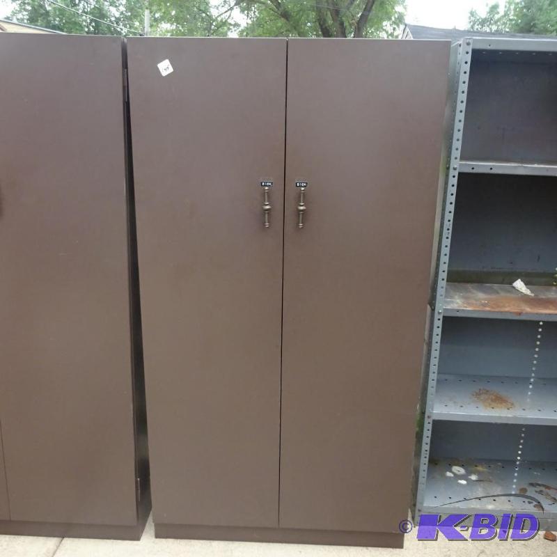 lot 145 image: 2 Door Metal Cabinet 32 x 20 x 60...