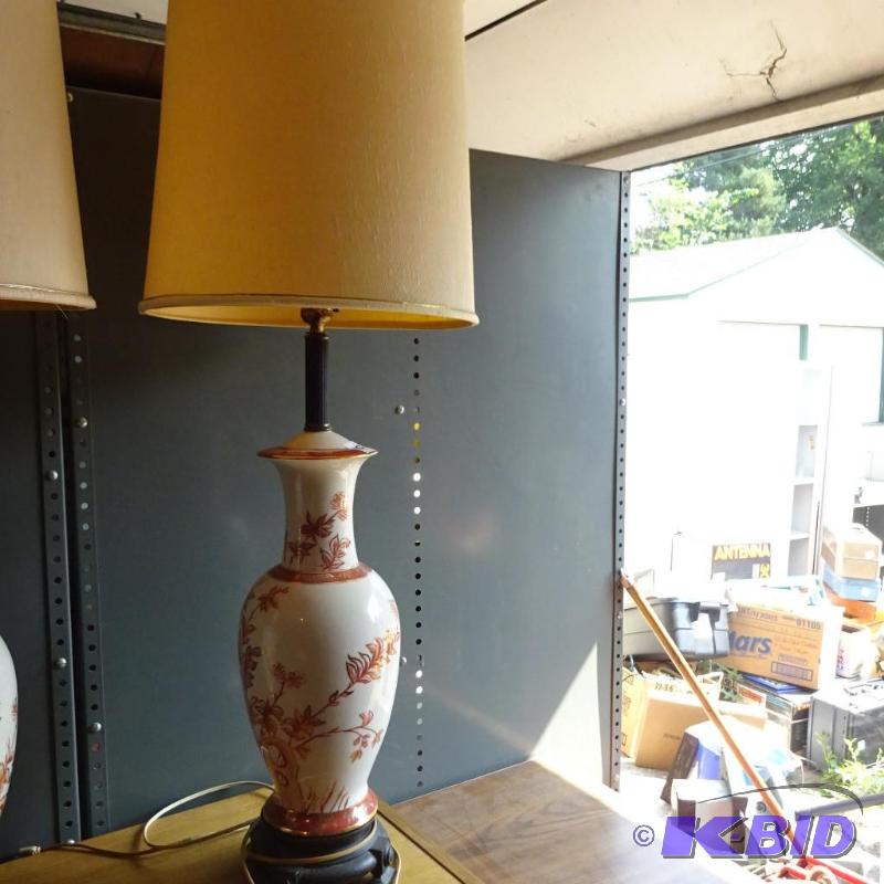 lot 15 image: Ceramic Table Lamp...