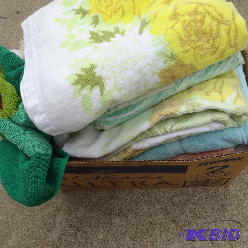 lot 158 image: Misc. Bath Towels...