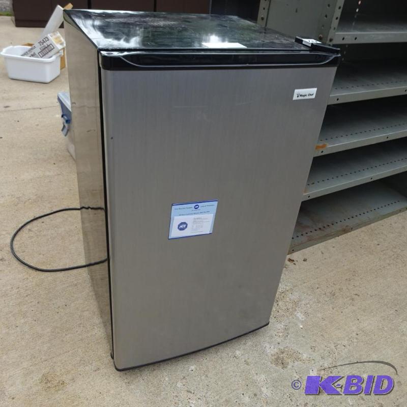 magic chef mini fridge model mcbr360s