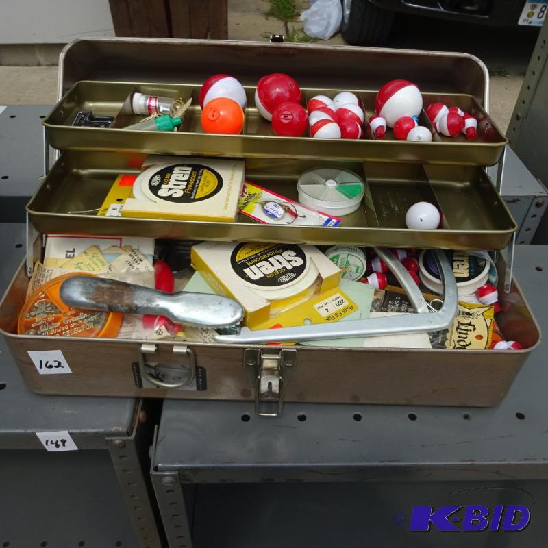 lot 162 image: Metal Tackle Box Full of Fishing Tackle...