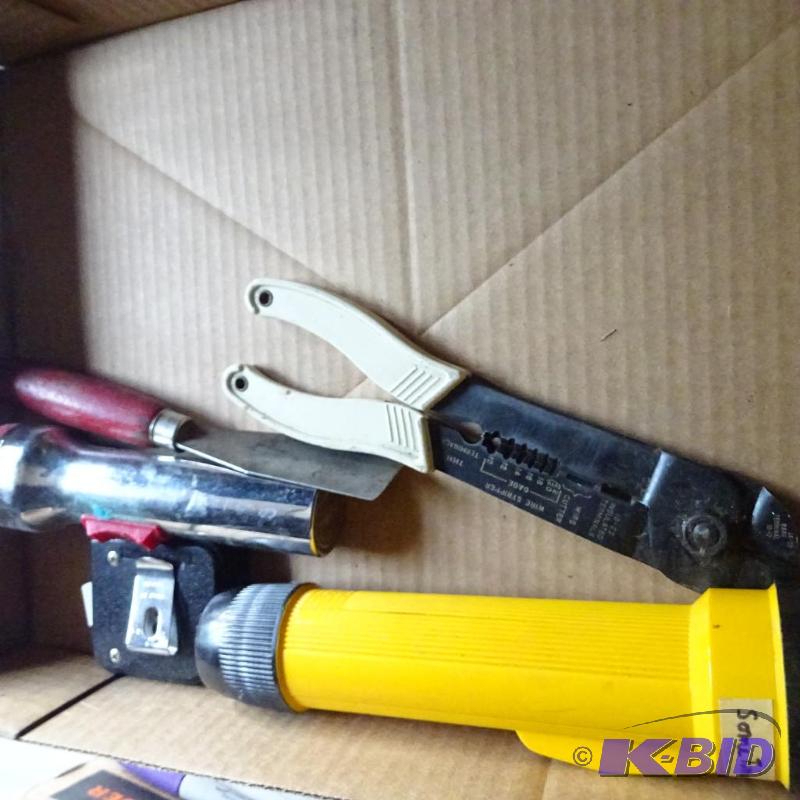 lot 194 image: Flash Light Wire Crimper. Putty Knife, Tape M...