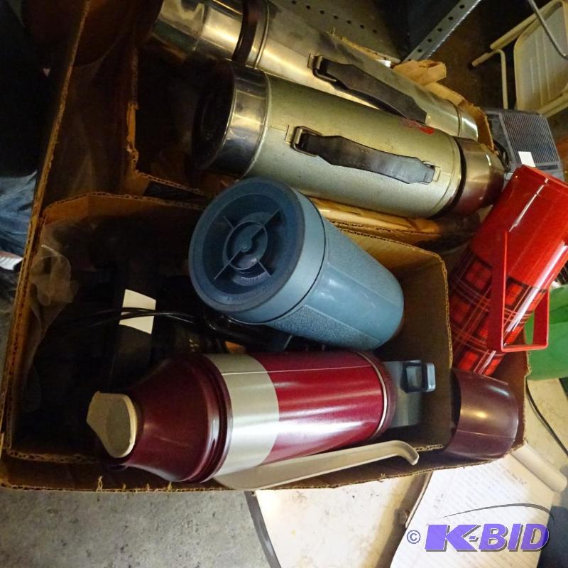 lot 206 image: Coffee Thermoses and Plastic Bags. Vintage Te...