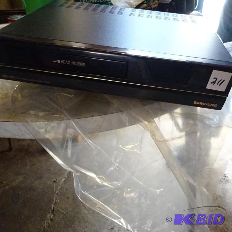 lot 211 image: Samsung VCR with Remote-Untested...