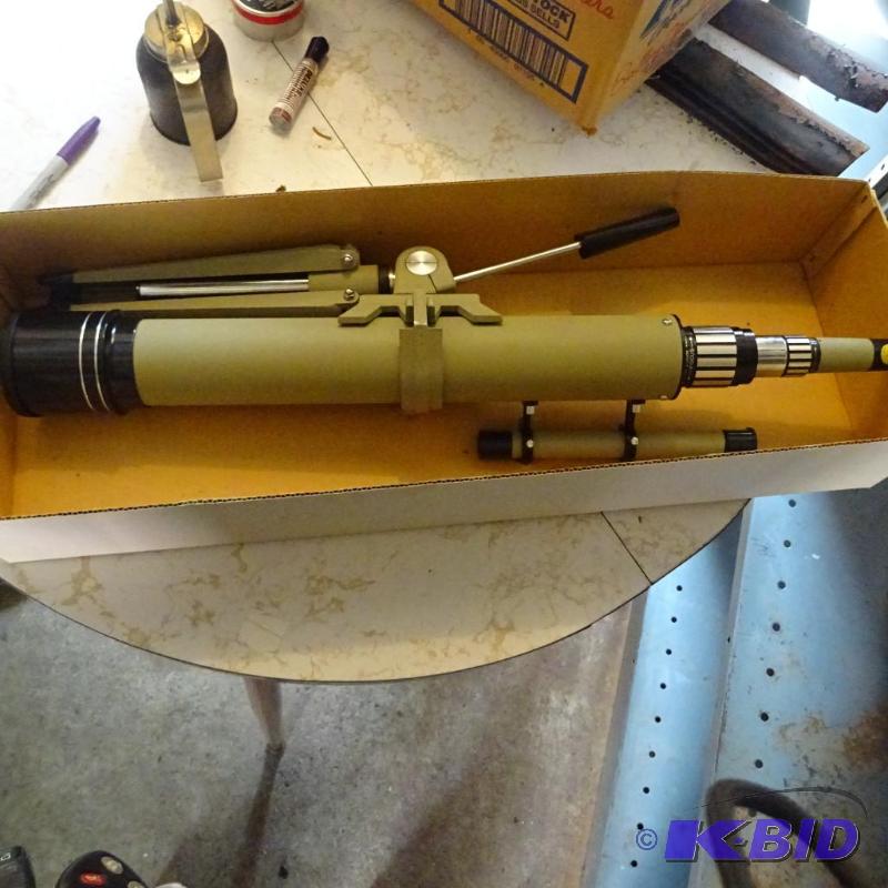 lot 253 image: Focal Precision made telescope...