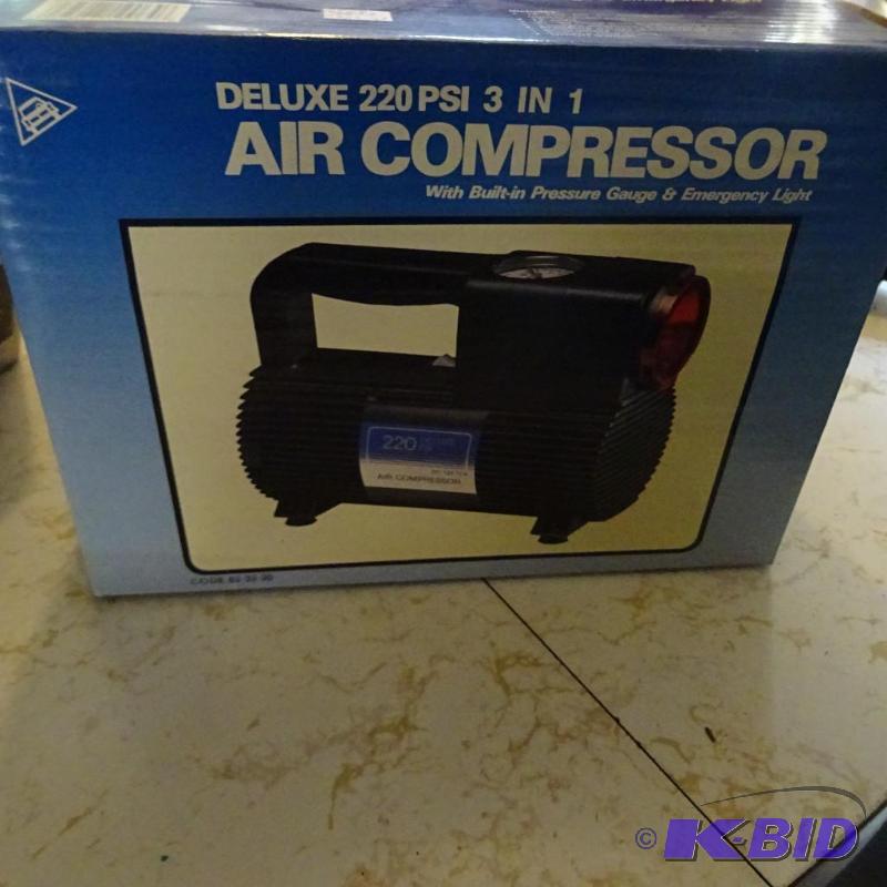 lot 256 image: Deluxe 220 PSI 3 in 1 Air Compressor...