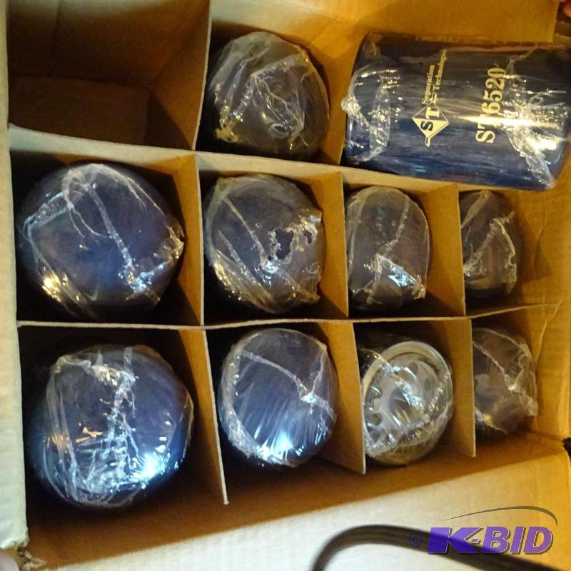 lot 26 image: ST651 Oil Filters Qty 10...