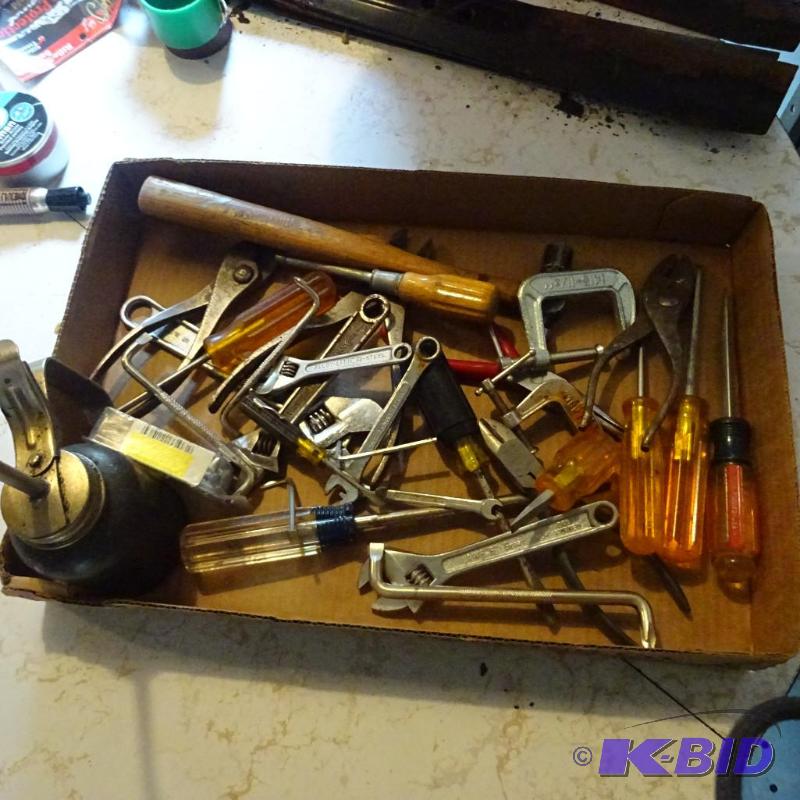 lot 264 image: Misc. hand Tools...