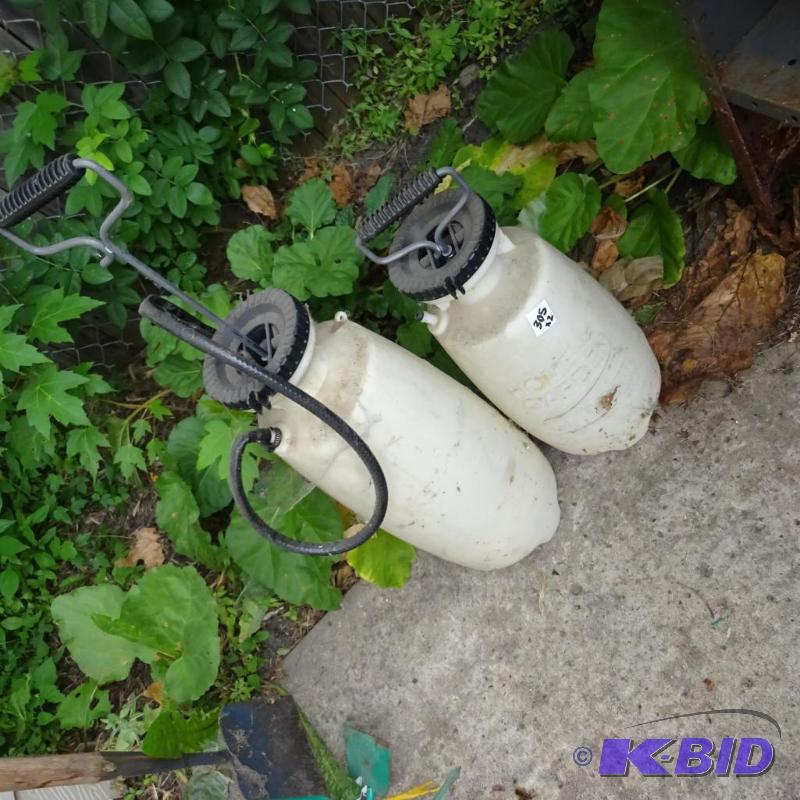 lot 305 image: 2 Garden Sprayers. Only One has a Hose...