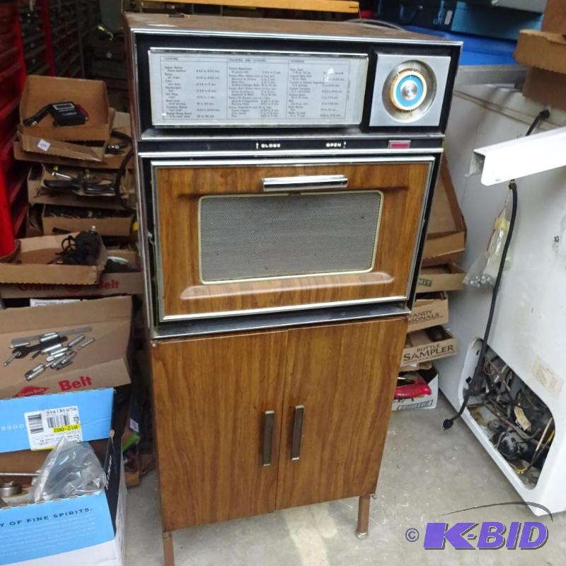 lot 318 image: Vintage Microwave on Cart...