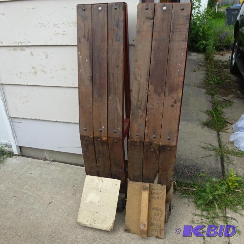 lot 319 image: Heavy Duty Metal Framed Car Ramps...