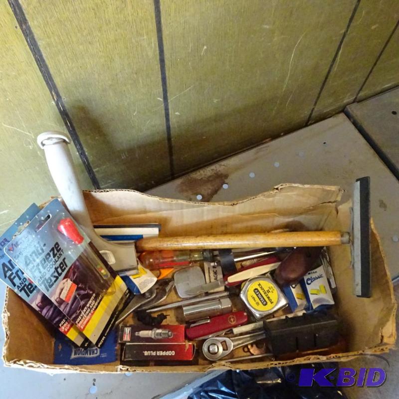 lot 39 image: Misc Tools, Anti Freeze Coolant Testers,Spark...