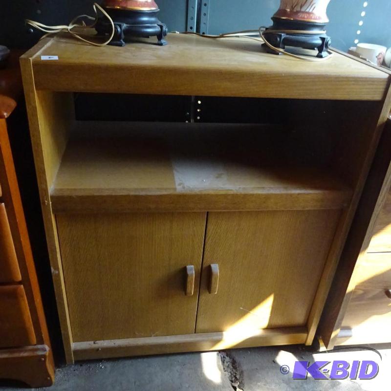 lot 4 image: Microwave Cabinet On Wheels. Could Be Used Fo...