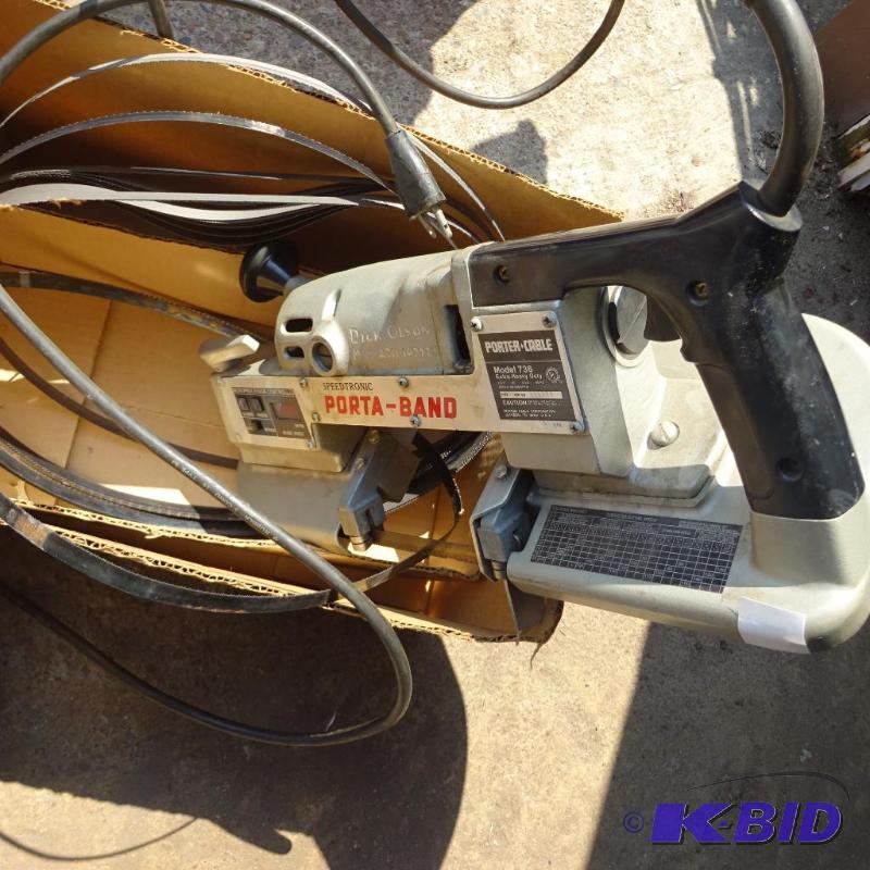 lot 71 image: Speed Tronic Porta Band Saw. Porta Cable. Mod...