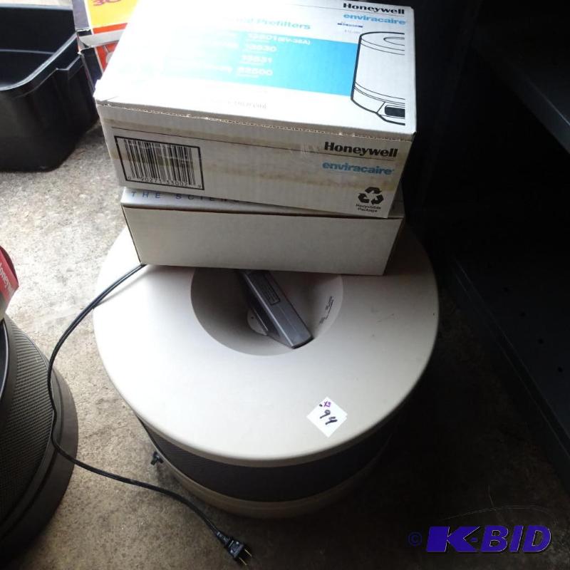 lot 94 image: Enviracare Air Filter. 3 Prefilters...