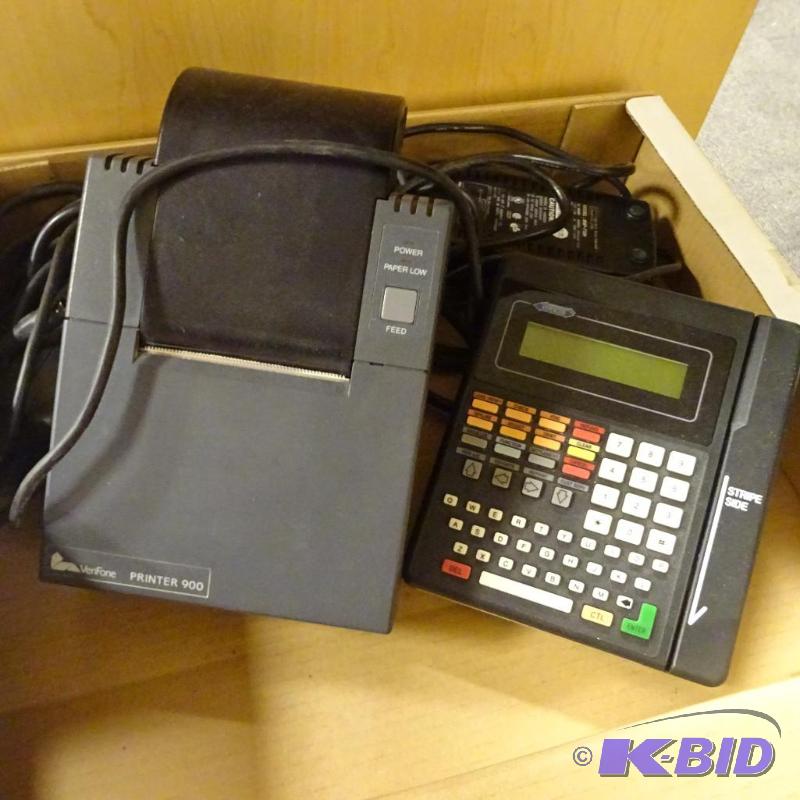 lot 104 image: Hypercom credit card processor with verifone ...