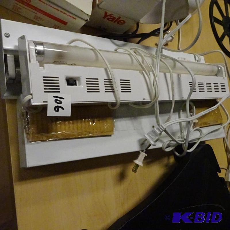 lot 106 image: 3 under counter fluorescent lights...