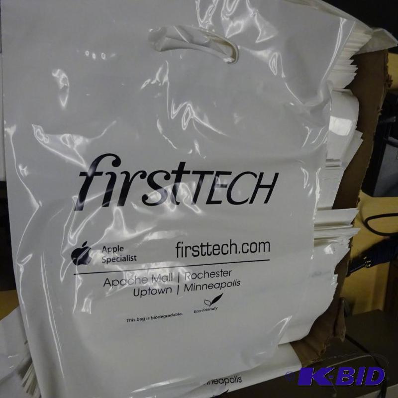 lot 117 image: 12 x 16 x 3 OXO-film die cut bags. Approx 100...