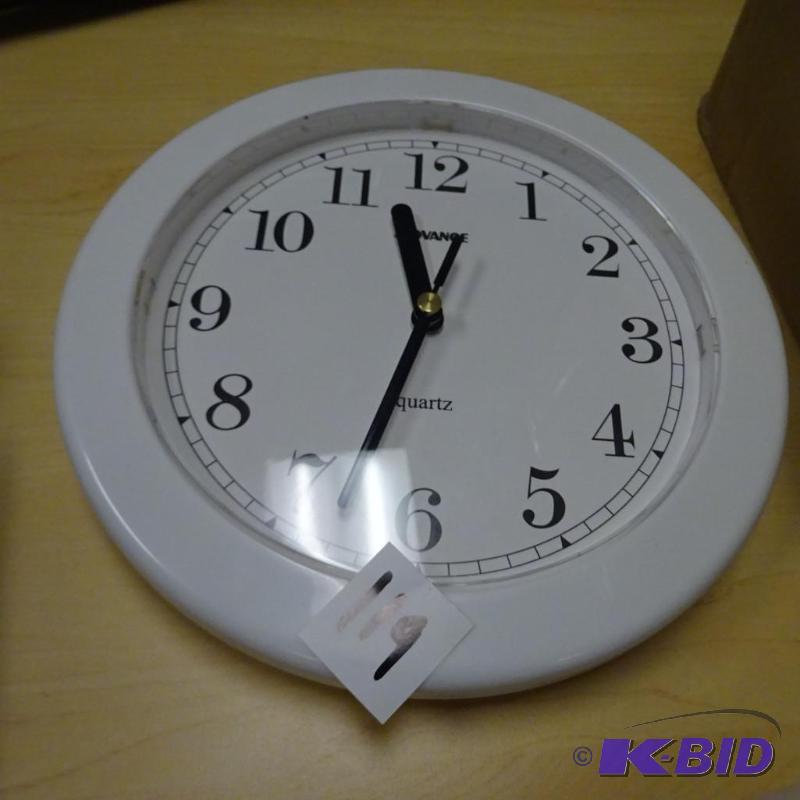 lot 119 image: 9" wall clock...