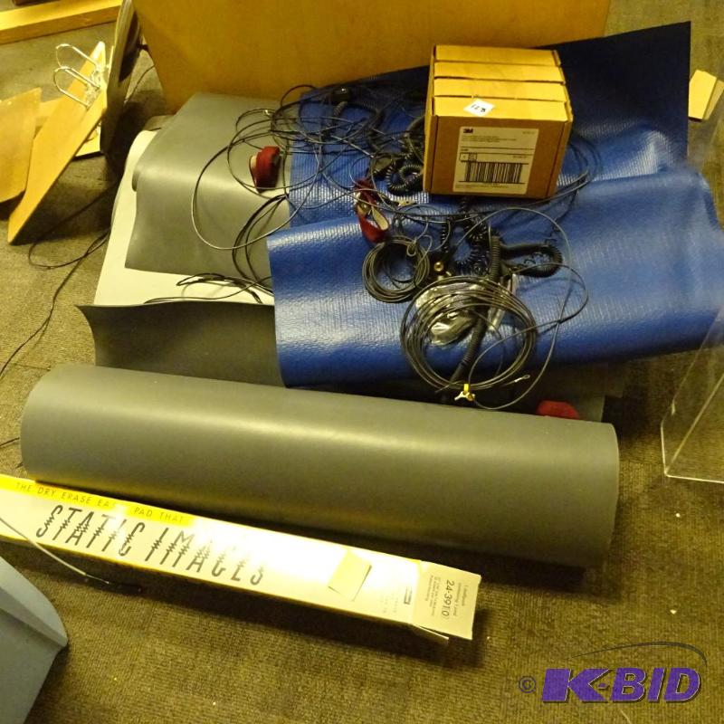 lot 128 image: Large lot of anti static pads...