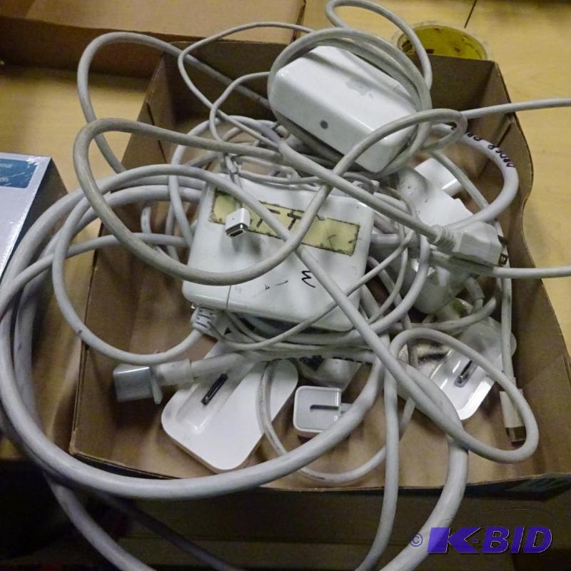 lot 139 image: Misc power supplies...