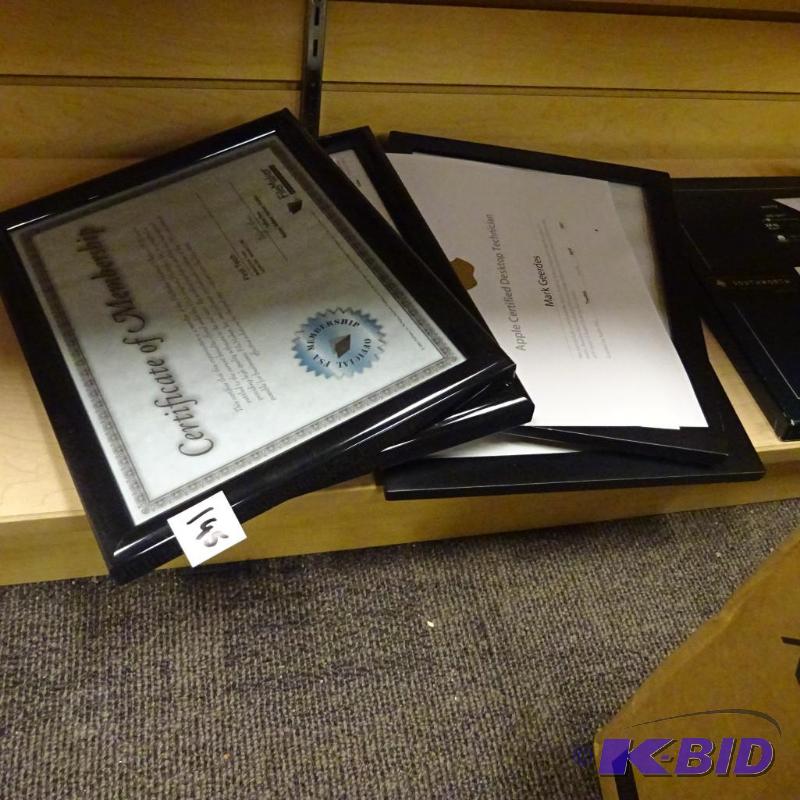 lot 145 image: Picture frames. Linen 8 12 x 11 paper. Pre p...