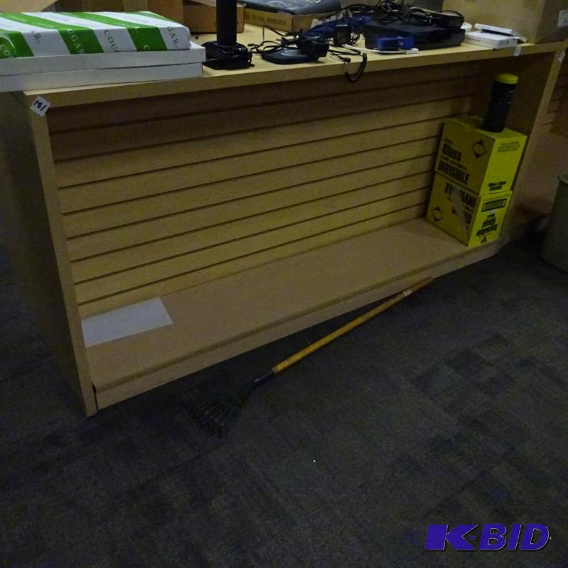 lot 181 image: Tech 1 laminate store retail display. 72 x 30...