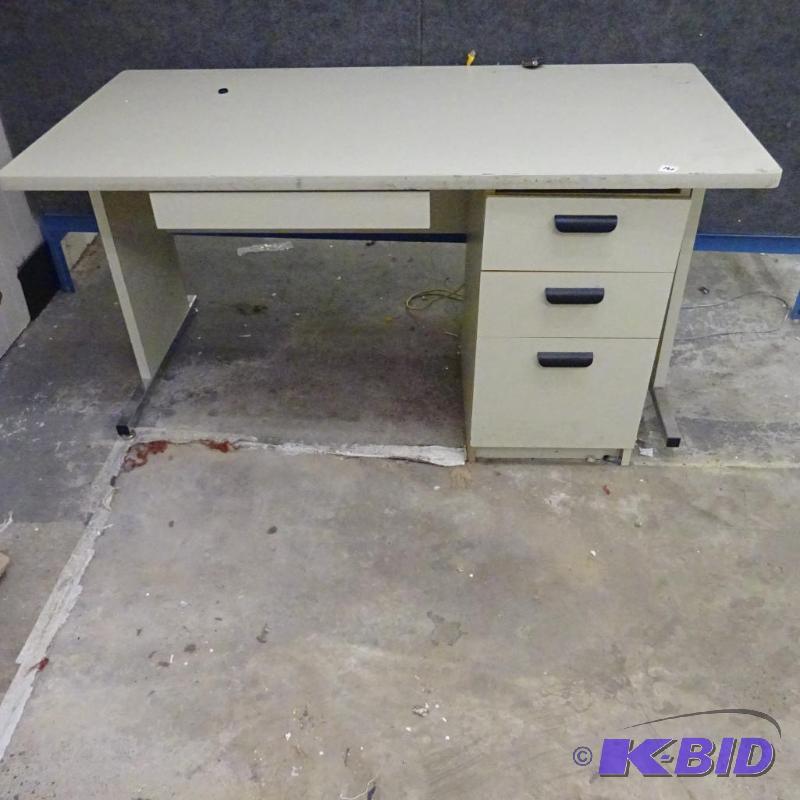 lot 186 image: Desk with 3 drawer ped. 60 x 30 x 30...