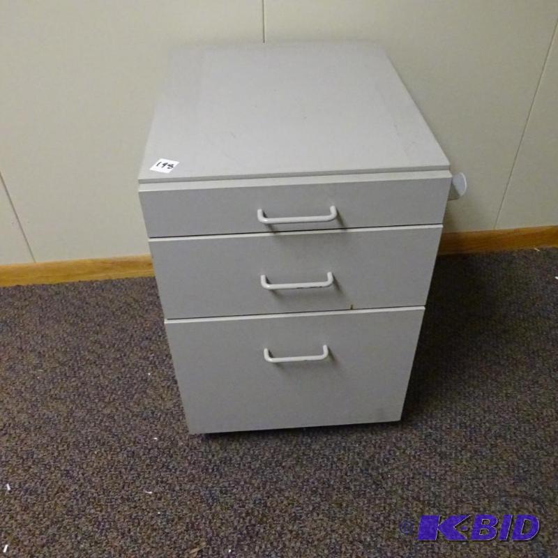 lot 198 image: 3 drawer laminate ped on wheels...
