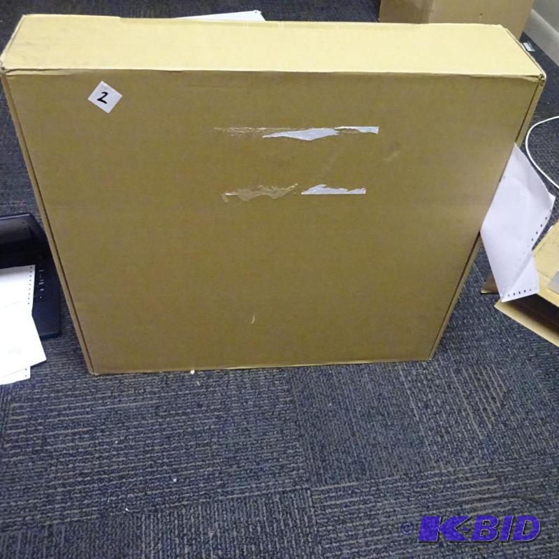 lot 2 image: I mac 21.5 I5. 2.9 GHZ. 8 GB. 1 TB. GT650M. B...