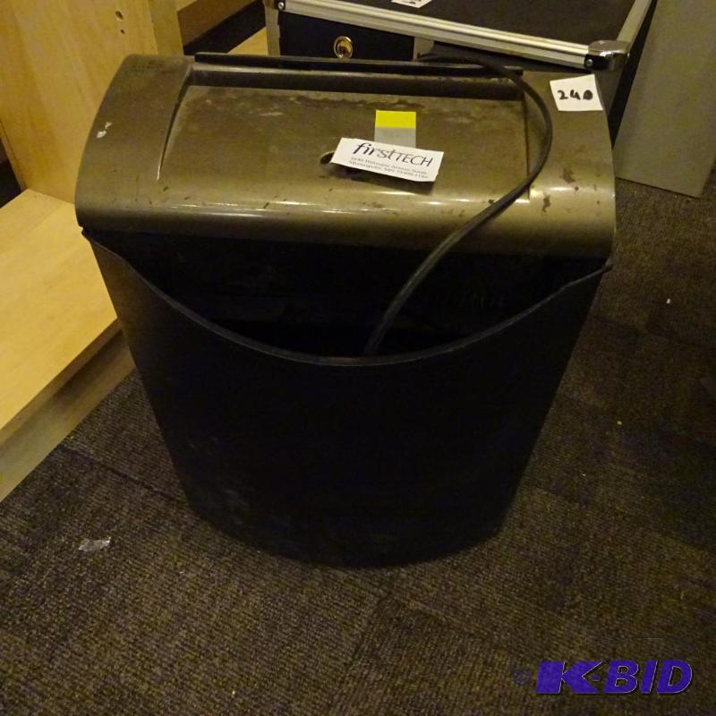 lot 240 image: Sentinel paper shredder...