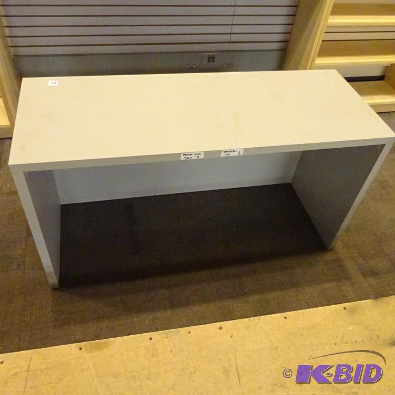 lot 25 image: 48 x 18 x 25 task desk...