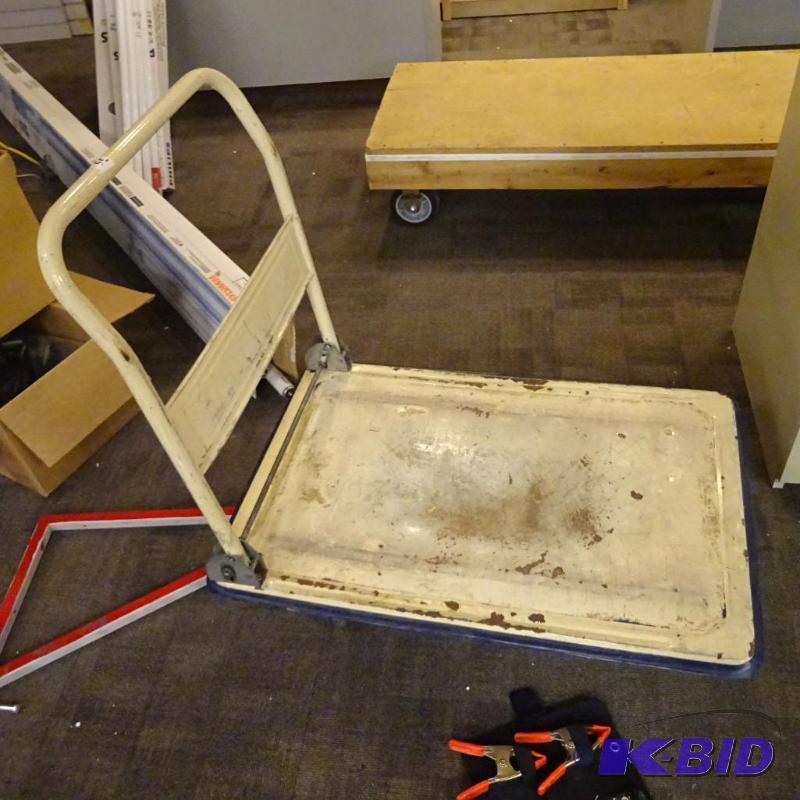 lot 35 image: Fold down handle cart...