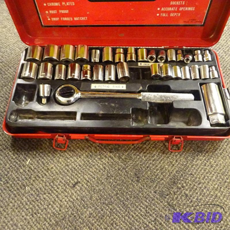 lot 41 image: Socket set. Not complete...